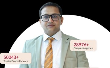 Oncologist in a light-green suit with achievement bubbles: 50,043+ treated cancer patients, 28,976+ complex surgeries, 95% success rate.